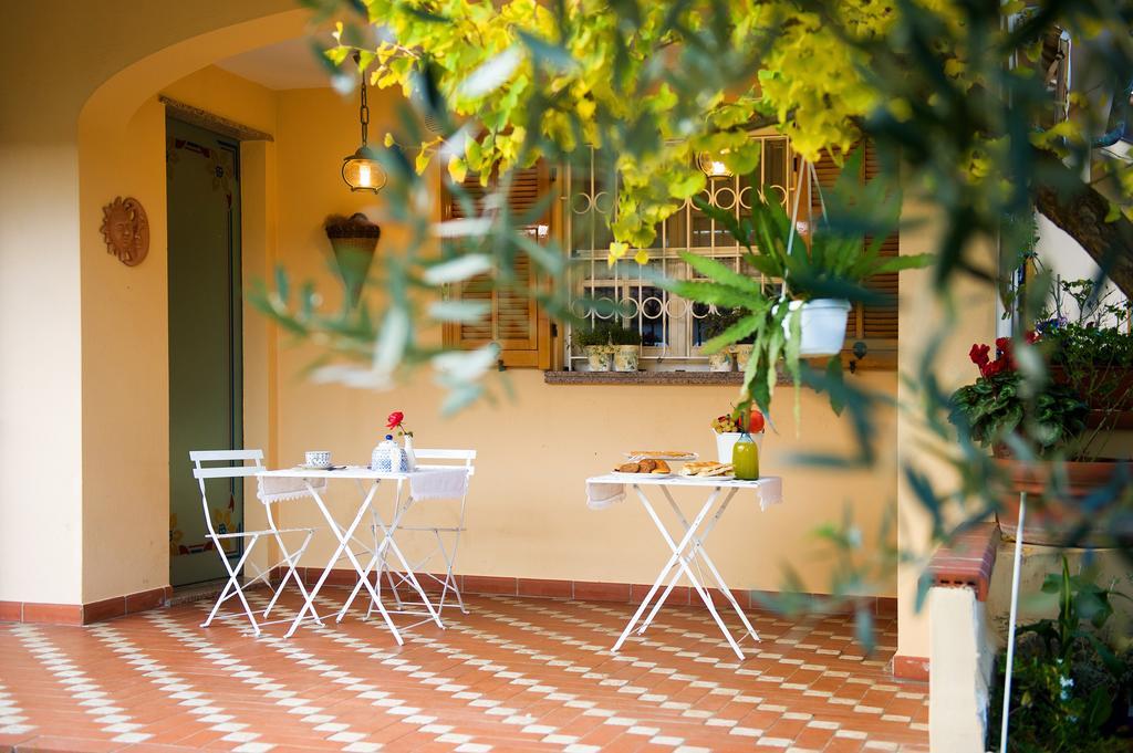 L'Albero Della Vita Bed and Breakfast Ceriale Εξωτερικό φωτογραφία